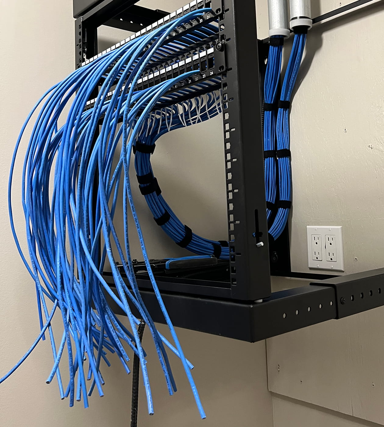 Comprehensive network cabling services in New York City for new and existing business sites Network cabling services in NYC for new and existing sites
